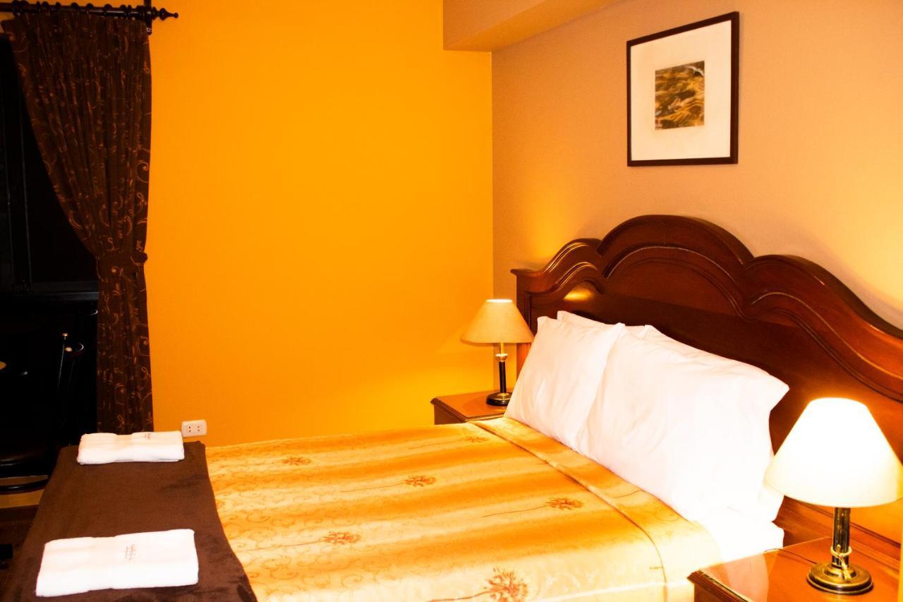 Solis Dies Hotel Lima Bagian luar foto