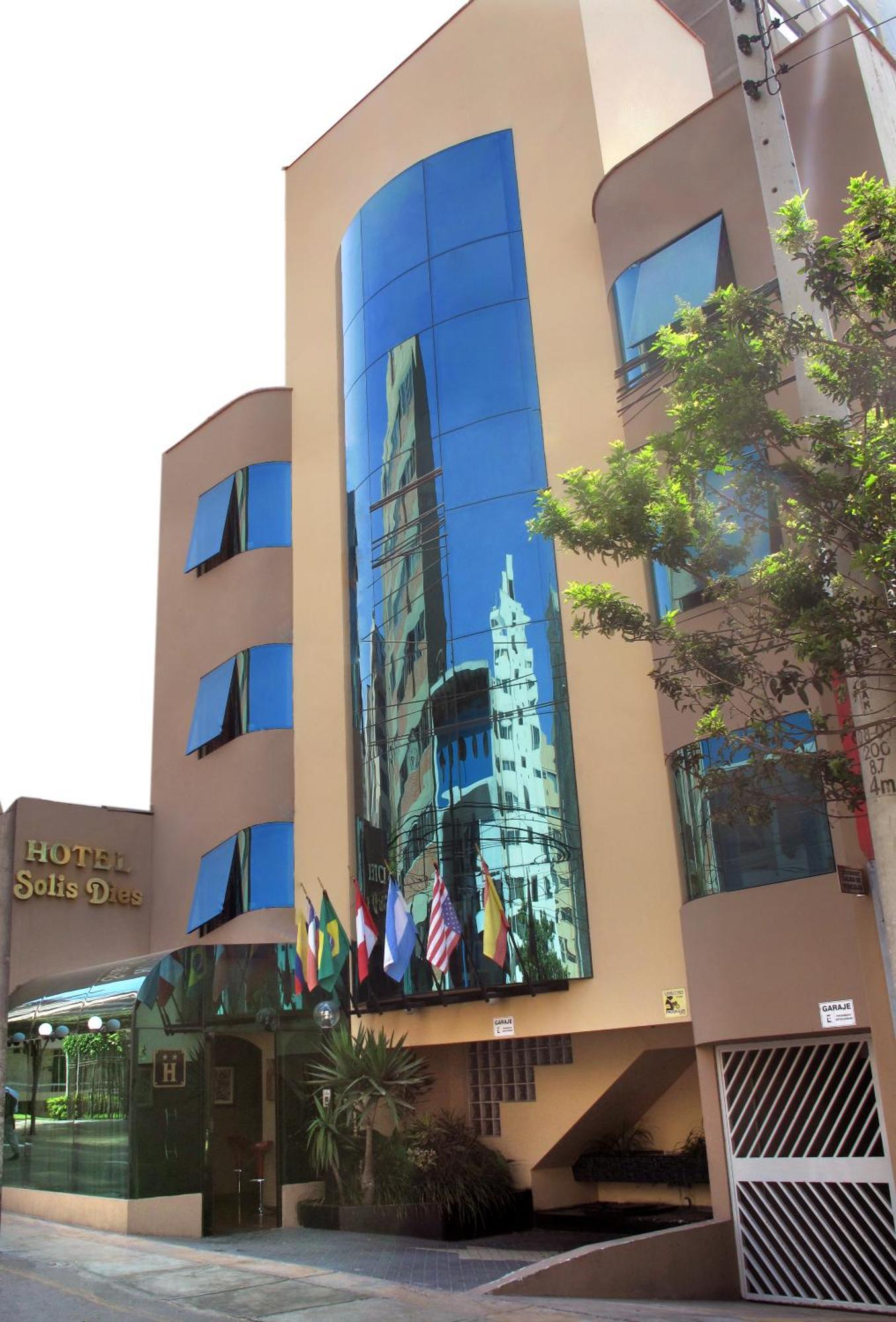 Solis Dies Hotel Lima Bagian luar foto