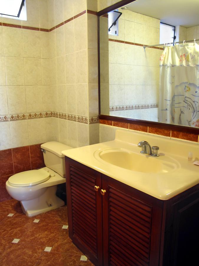 Solis Dies Hotel Lima Bagian luar foto