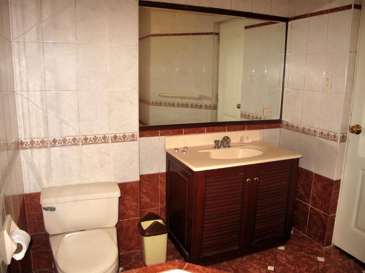 Solis Dies Hotel Lima Bagian luar foto